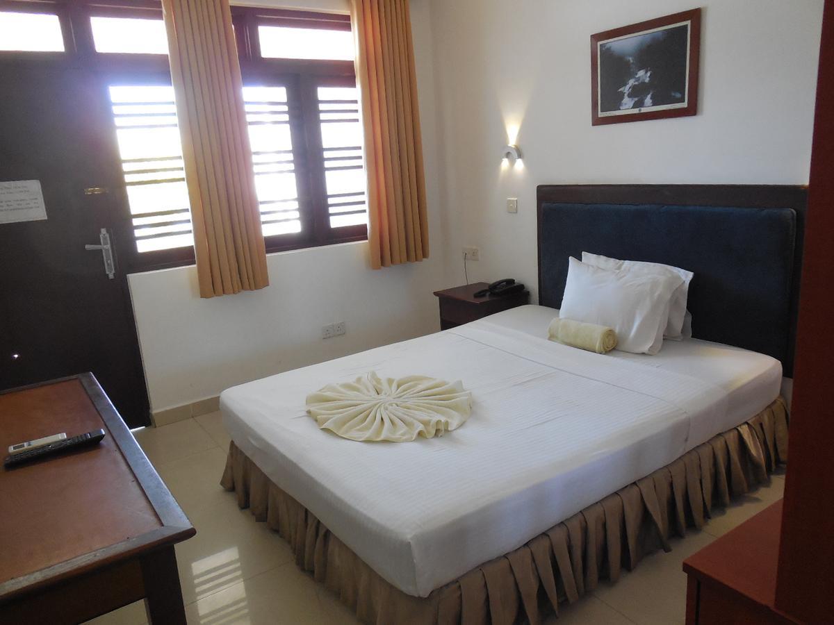 Miltons Beach Resort Unawatuna Luaran gambar