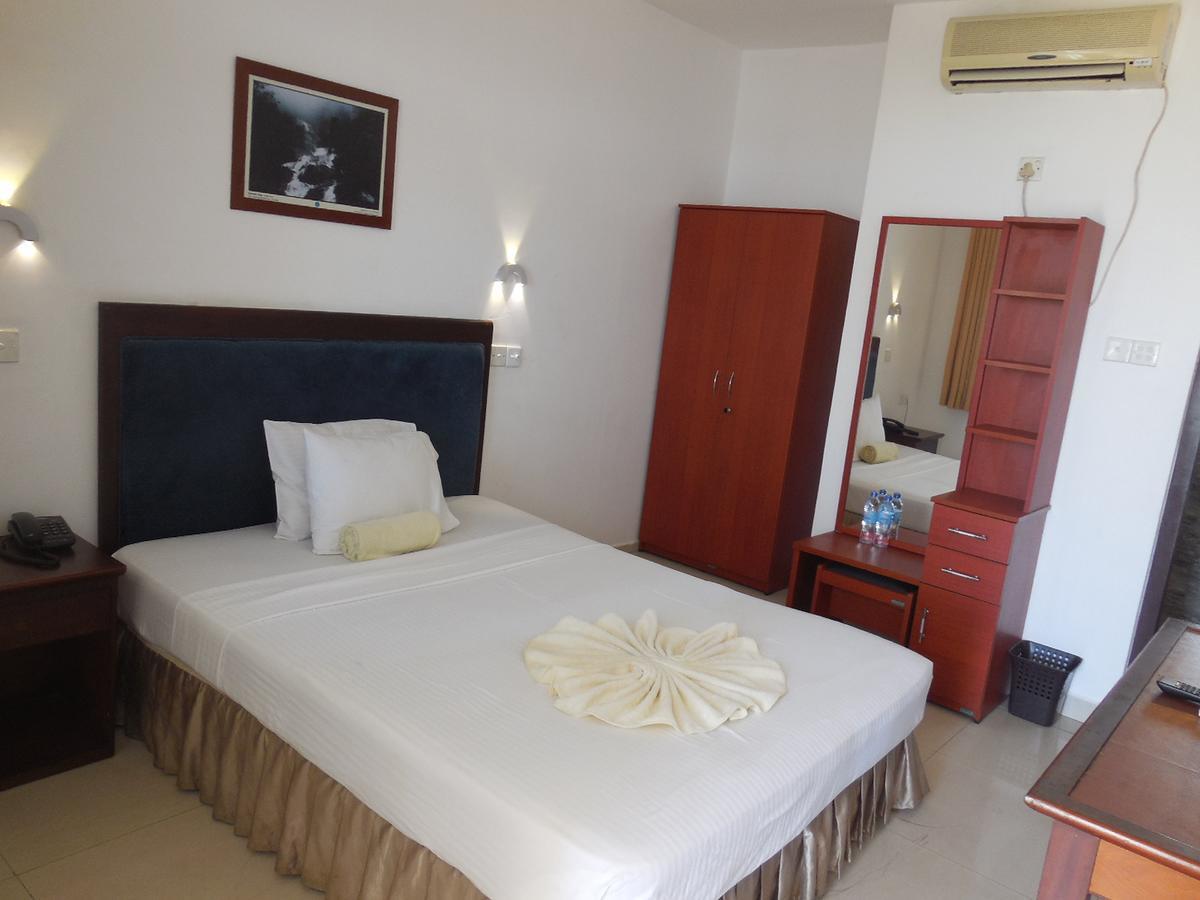 Miltons Beach Resort Unawatuna Luaran gambar