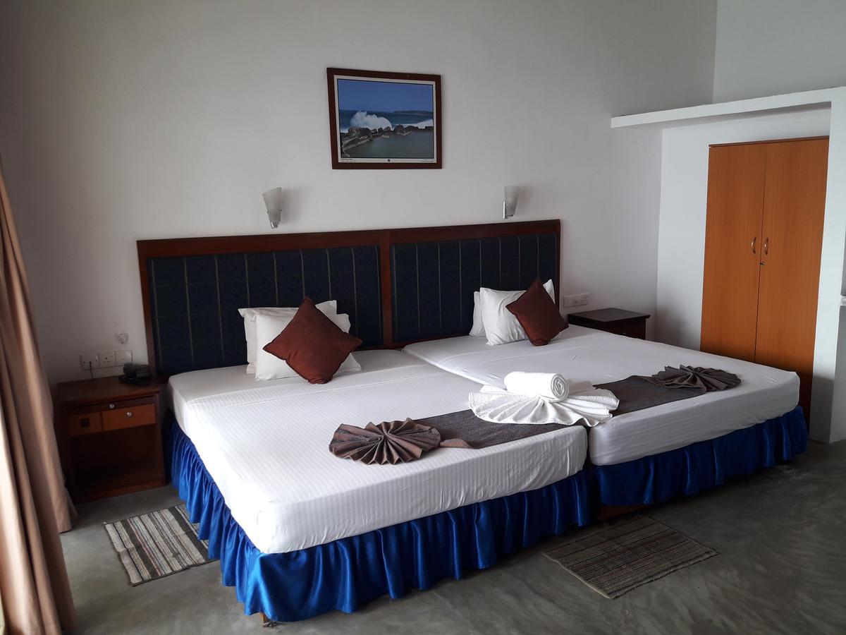 Miltons Beach Resort Unawatuna Luaran gambar
