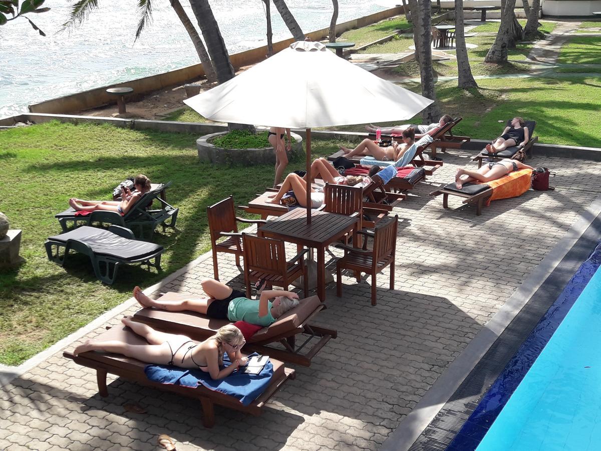 Miltons Beach Resort Unawatuna Luaran gambar
