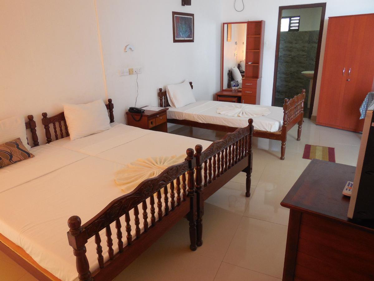 Miltons Beach Resort Unawatuna Luaran gambar