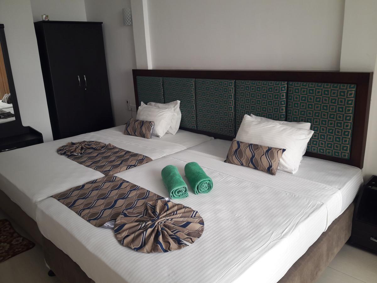 Miltons Beach Resort Unawatuna Luaran gambar