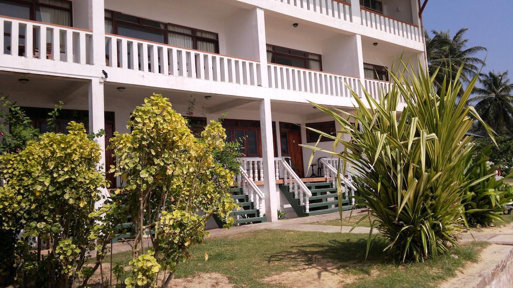 Miltons Beach Resort Unawatuna Luaran gambar