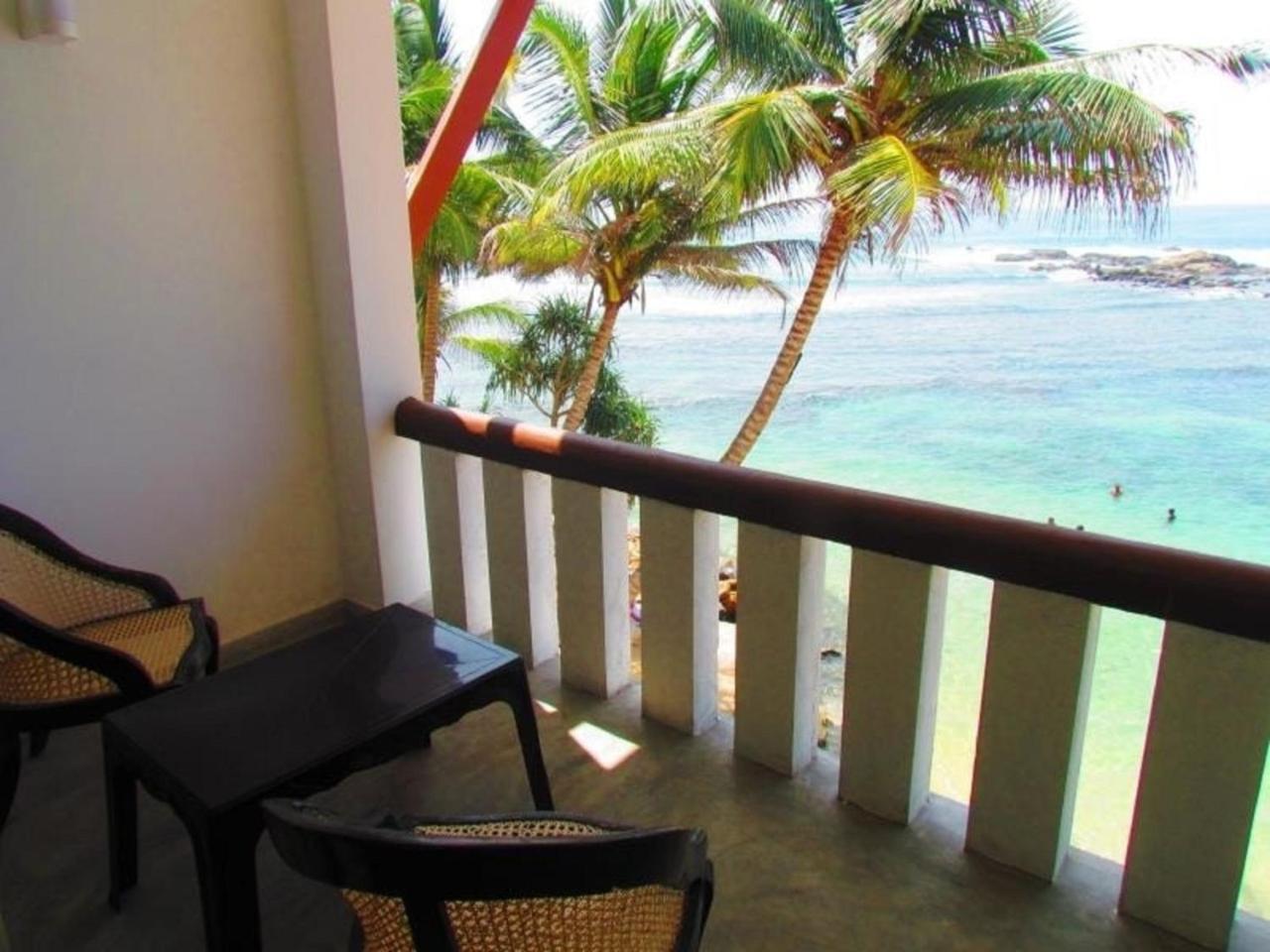 Miltons Beach Resort Unawatuna Luaran gambar